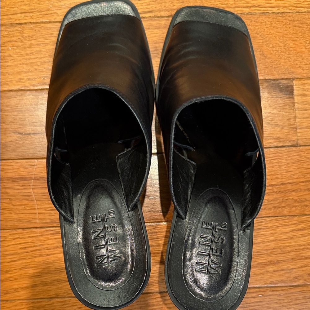 Nine West Black Leather Square toe Block Heel Mules